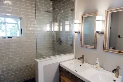 Photo of the Equestrian Suite interior #3